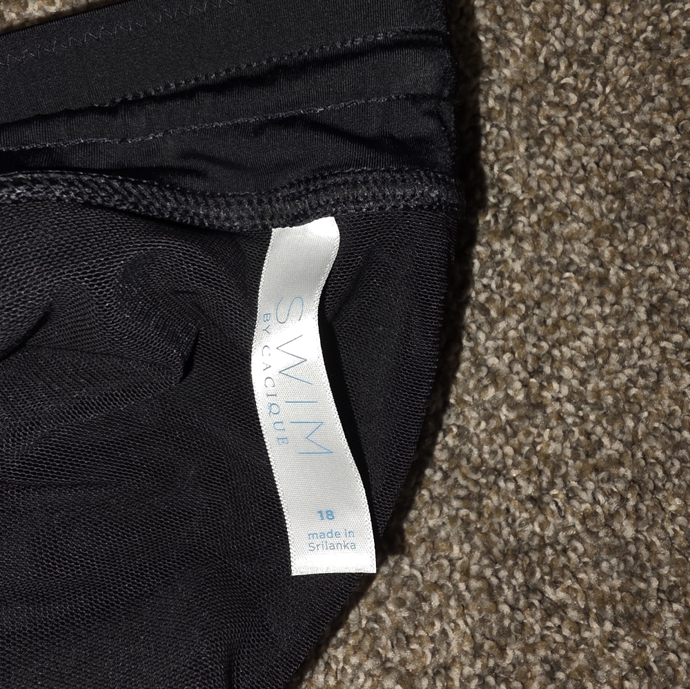 Cacique Swin Short Size 18 - Picture 3 of 3